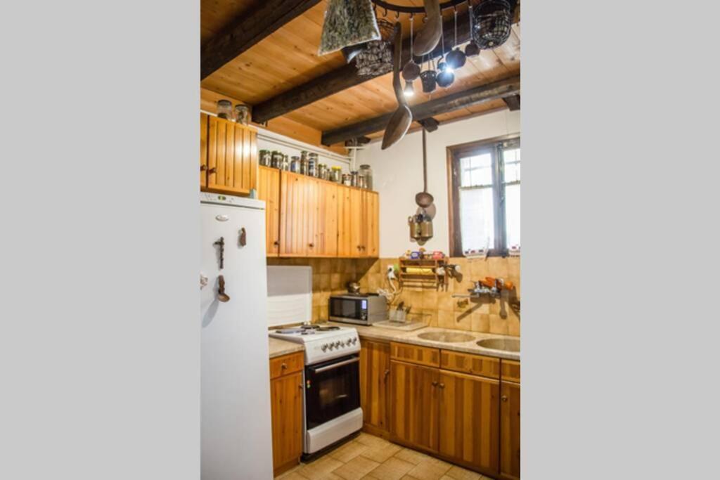 Pontinos Old House Villa มิลอย ภายนอก รูปภาพ