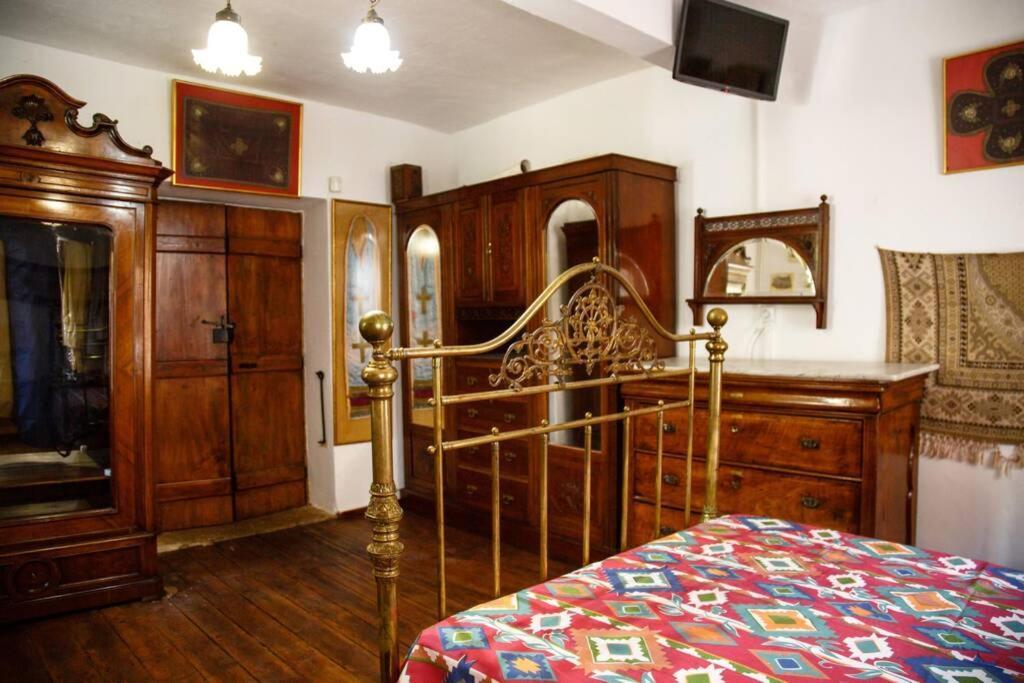 Pontinos Old House Villa มิลอย ภายนอก รูปภาพ