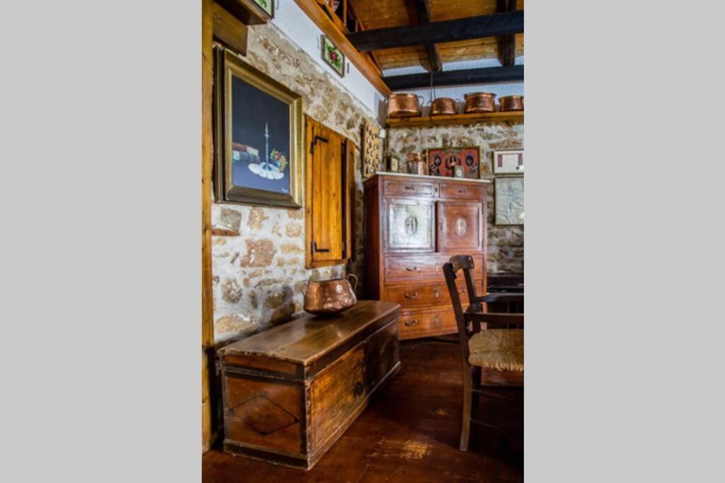Pontinos Old House Villa มิลอย ภายนอก รูปภาพ