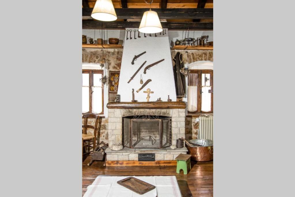 Pontinos Old House Villa มิลอย ภายนอก รูปภาพ